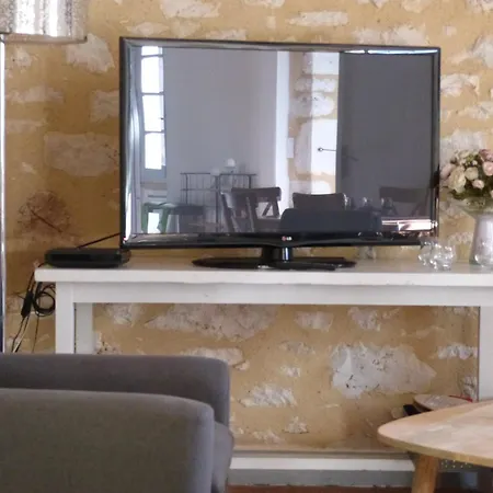 Nyaraló Avec Piscine Proche De St Cirq Lapopie Berganty