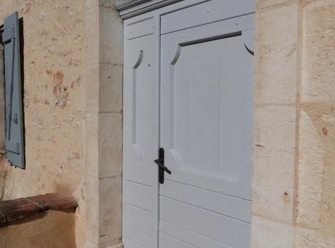 Дом отдыха Avec Piscine Proche De St Cirq Lapopie *