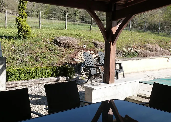 Avec Piscine Proche De St Cirq Lapopie